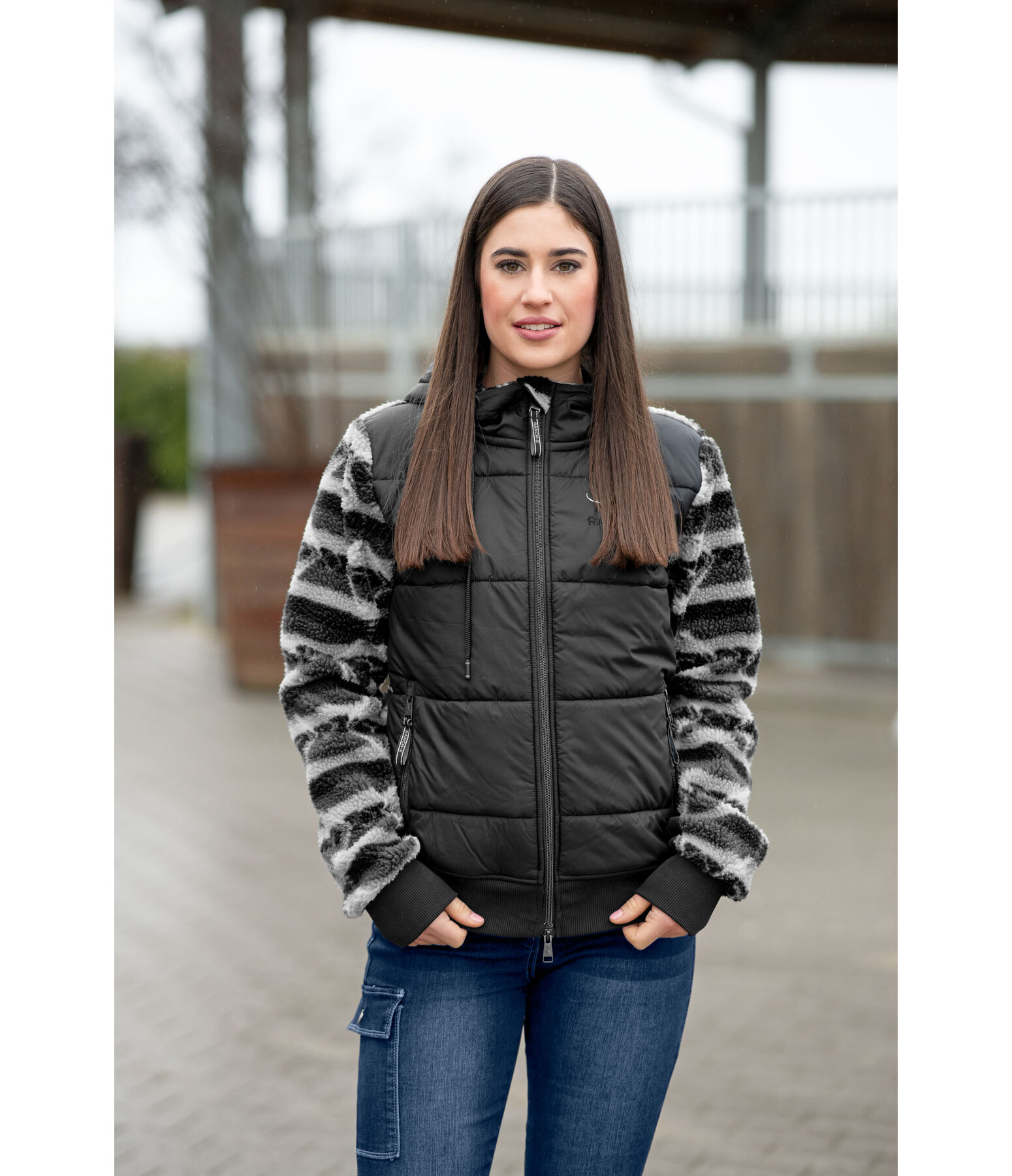 Veste bi-matire en sherpa